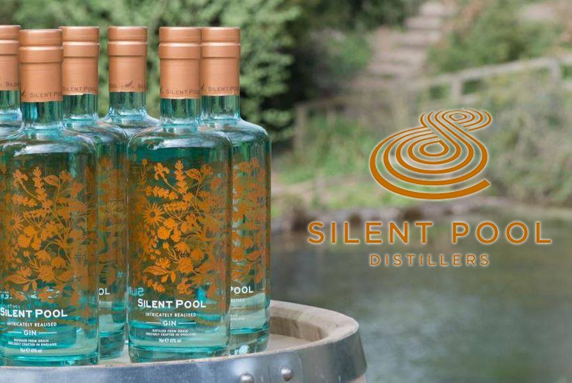 Silent Pool Gin, creato con una riserva d'acqua "maledetta"