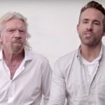Ryan Reynolds firma un accordo con Sir Richard Branson per Aviation Gin