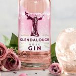 Glendalough, la distilleria irlandese che si prende cura delle montagne, lancia il Rose Gin
