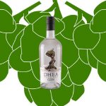 Dalla Sardegna, Dhea Hops Dry Gin: il gin con Luppoli e Pompia